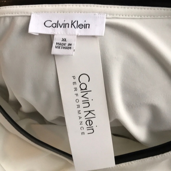 Calvin Klein - Picture 6 of 6